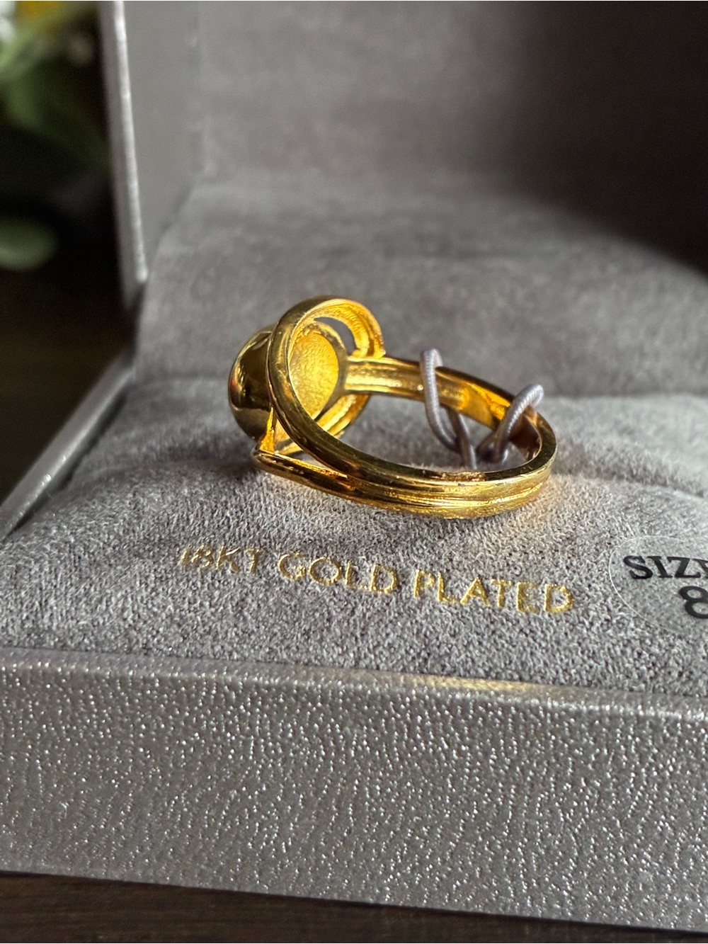 Lussoro 18KT Gold-Plated Globe Ring - Gold Size 8 - Picture 7 of 10